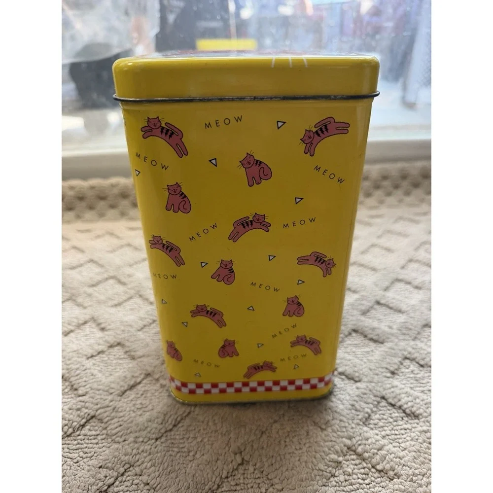 Purina MEOW MIX TIN Collectible 1996 Tin Cat Food Canister Tin Vintage Kitty Tin